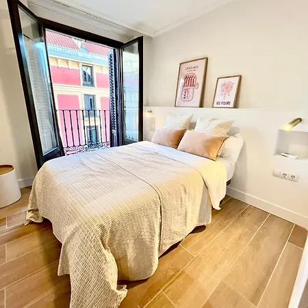 Albergue Miguel Angel Madrid Buitenkant foto