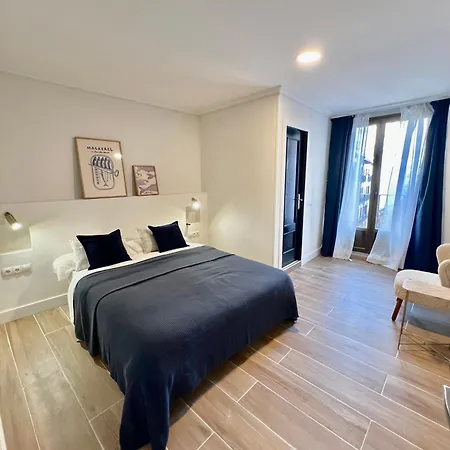 Albergue Miguel Angel Madrid Buitenkant foto