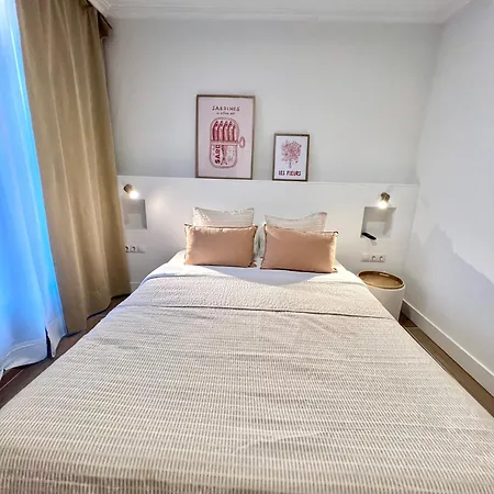 Albergue Miguel Angel Madrid Buitenkant foto