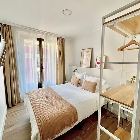 Albergue Miguel Angel Madrid Buitenkant foto